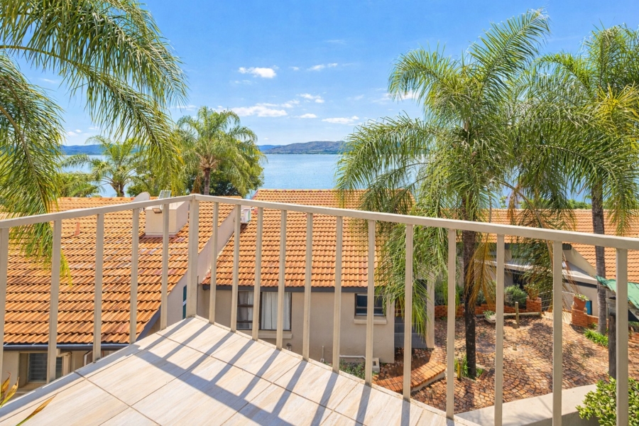 3 Bedroom Property for Sale in Kosmos North West